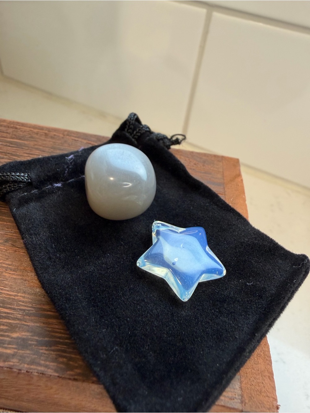 BEYOND THE HORIZON • Opalite & Black Moonstone Intention Jar - Picture 5 of 7